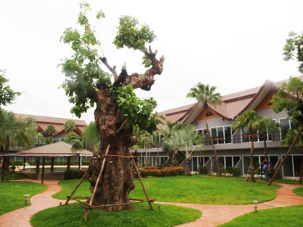 Taman Resort Phitsanulok Luaran gambar